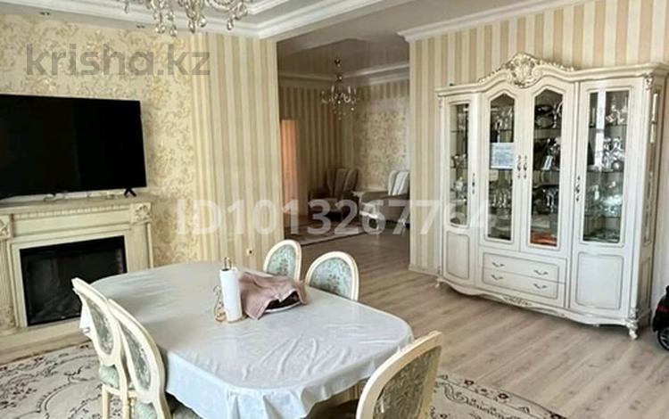 4-комнатная квартира · 120 м² · 17/28 этаж, Желтоксан 2 за 550 000 ₸ в Астане, Сарыарка р-н — фото 2