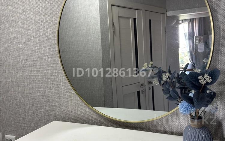 3-бөлмелі пәтер · 60 м² · 5/5 қабат, мкр Алатау (ИЯФ) 16, бағасы: 32 млн ₸ в Алматы, Медеуский р-н — фото 2