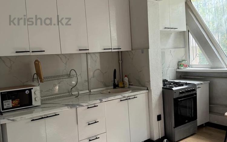 3-бөлмелі пәтер · 70 м² · 1/8 қабат, мкр Алмагуль 285, бағасы: 62 млн ₸ в Алматы, Бостандыкский р-н — фото 2