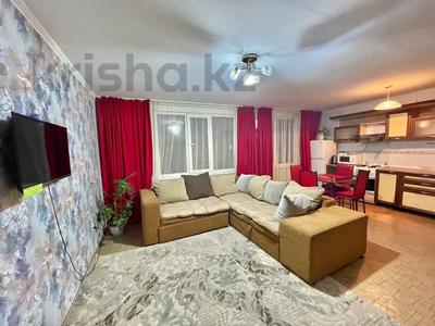 3-комнатная квартира, 90 м², 10/10 этаж посуточно, улица Красина 14А за 17 000 〒 в Усть-Каменогорске