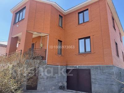 Отдельный дом · 7 комнат · 420 м², Бейбитшилик за 1 млн 〒 в Косшы