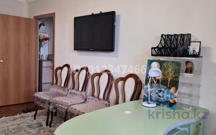1-комнатная квартира · 45 м² · 2/5 этаж, Х.Доспанова 30 — 4мкр, 2-ая школа, дет.сад "Балапан" за 110 000 ₸ в Аксу — фото 2