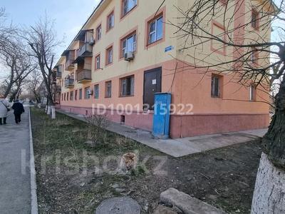 2-комнатная квартира · 40 м² · 1/5 этаж, Панфилова 27 — 12 мектеп, кафе Назикан жанында за 9 млн ₸ в Кентау