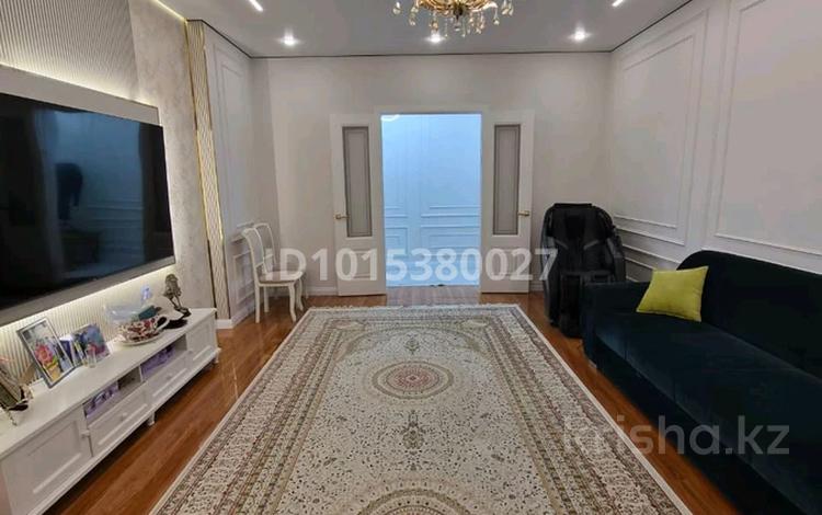 3-бөлмелі пәтер · 110 м² · 2/16 қабат, Сыганак 52 — OBMEH I KOM, бағасы: 120 млн ₸ в Астане, Есильский р-н — фото 2