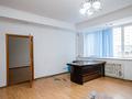 4-комнатная квартира · 165 м² · 2/13 этаж, Достык 14/1 — ОЧЕНЬ СРОЧНАЯ ПРОДАЖА ПО ГОРЯЧИЙ ЦЕНЕ!!! за ~ 69 млн ₸ в Астане, Есильский р-н — фото 39