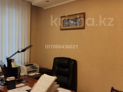 4-комнатная квартира · 85.4 м² · 3/9 этаж, Камзина за 41 млн ₸ в Павлодаре