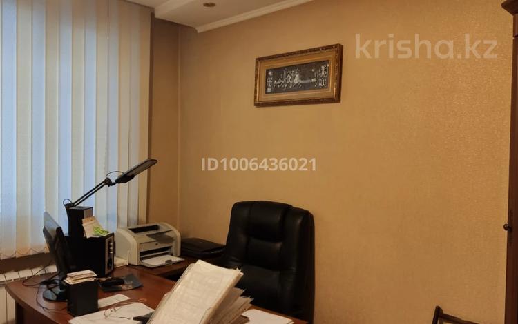 4-комнатная квартира · 85.4 м² · 3/9 этаж, Камзина за 41 млн ₸ в Павлодаре — фото 3