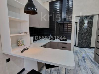 Тәулігіне пәтерлер в Атырауской обл.: 1-бөлмелі пәтер · 50 м² · 1/9 қабат, мкр Нурсая, Абулхайыр хана 51а, бағасы: 14 000 〒 1-бөлмелі пәтер · 50 м² · 1/9 қабат, мкр Нурсая, Абулхайыр хана 51а, бағасы: 14 000 〒 в Атырау
