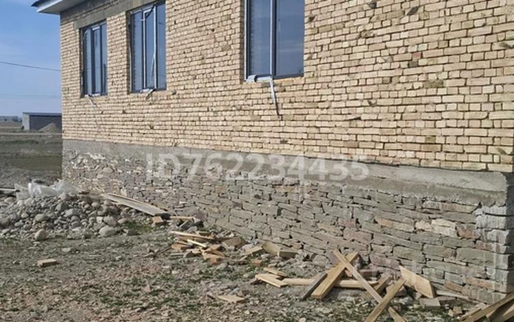 Отдельный дом · 6 комнат · 100 м² · 8 сот., Колтоган шаңырақ 1 — Колтогон за 15 млн 〒 в Таразе — фото 2