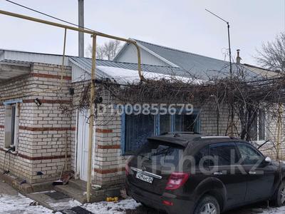 Үйдің бір бөлігі · 4 бөлме · 102 м² · 12 сот., Колганата Токпаева 47/1, бағасы: 15.5 млн ₸ в Актобе, жилой массив Жилянка