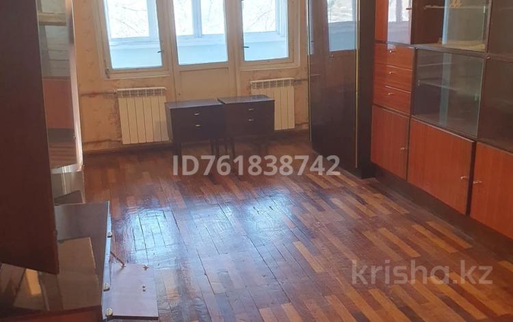 3-комнатная квартира · 62 м² · 4/5 этаж, 16-й микрорайон, 16-й микрорайон 11 за 23 млн ₸ в Шымкенте, Аль-Фарабийский р-н — фото 2