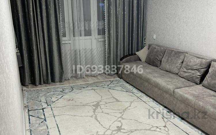 2-комнатная квартира, 48 м², 5/5 этаж помесячно, Алашхана 5 за 200 000 〒 в Жезказгане — фото 2