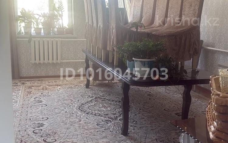 Отдельный дом · 4 комнаты · 150 м² · 9 сот., мкр Жалпак-Тобе 15а — Час-пик магазин за 30 млн ₸ в Таразе — фото 2