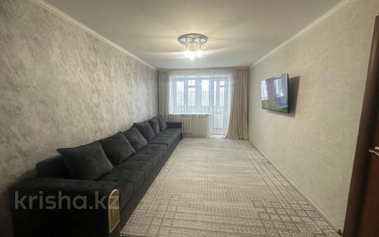 3-комнатная квартира · 64.5 м² · 4/5 этаж, мкр Юго-Восток, 27й микрорайон, улица Язева за 23.5 млн ₸ в Караганде, Казыбек би р-н — фото 2