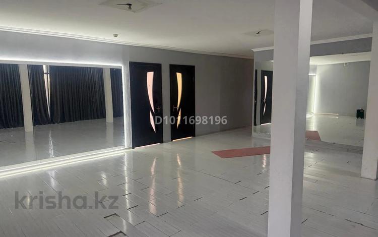 Офисы · 150 м² за 400 000 ₸ в Шымкенте, Туран р-н — фото 2