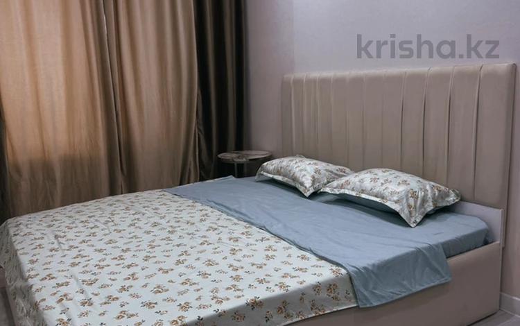 2-комнатная квартира · 43 м² · 5/9 этаж, 26-й мкр 45 за 200 000 ₸ в Актау — фото 2