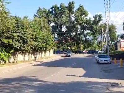 Өнеркәсіптік база · 10 сотық, мкр Акжар 1а — Килыбай Медеубеков, бағасы: 24 млн 〒 в Алматы, Наурызбайский р-н
