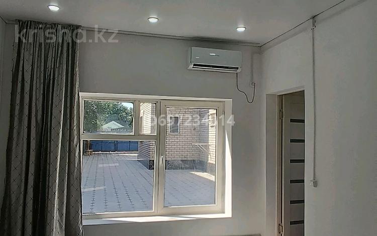 Часть дома · 2 комнаты · 30 м², мкр Атырау-2, Проезд 10 28 за 130 000 ₸ в мкр	Атырау-2 — фото 2