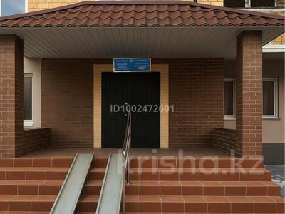 Свободное назначение, офисы, склады, салоны красоты, образование, кабинеты и рабочие места, студии · 600 м² за 3 000 〒 в Караганде, Казыбек би р-н