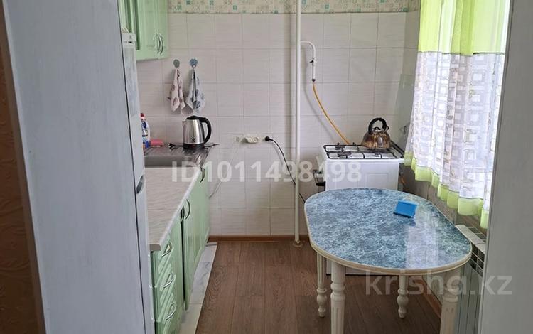 1-комнатная квартира · 32.2 м² · 4/6 этаж, мкр Жилгородок, Мухажан Тыншбанва 49а — Жилгородской рынок за 12.5 млн ₸ в Актобе — фото 2