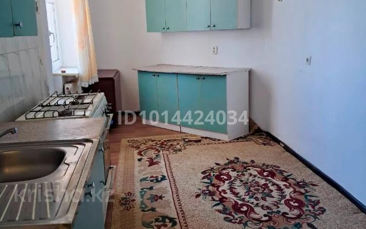 3-комнатная квартира · 80.8 м² · 5/6 этаж, Яссауи 97 — Центральный базар за 18 млн ₸ в Кентау — фото 4