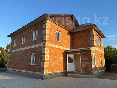 Дом · 4 комнаты · 240 м², Меллиораторов за 120 000 ₸ в Усть-Каменогорске, Ахмирово