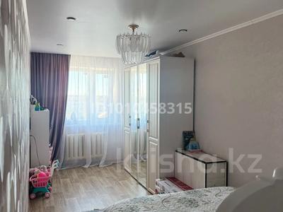 2-комнатная квартира · 45 м² · 5/5 этаж, Строителей 6а за 9.5 млн ₸ в Аксу