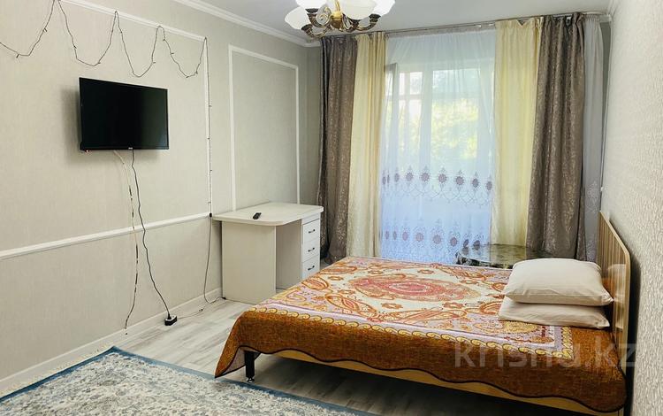1-комнатная квартира · 32 м² · 3/4 этаж, Валиханова — Макатаева за 16 000 ₸ в Алматы, Медеуский р-н — фото 10