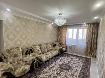 3-комнатная квартира, 60 м², 5/5 этаж, мкр Аксай-2 18 за 35 млн 〒 в Алматы, Ауэзовский р-н
