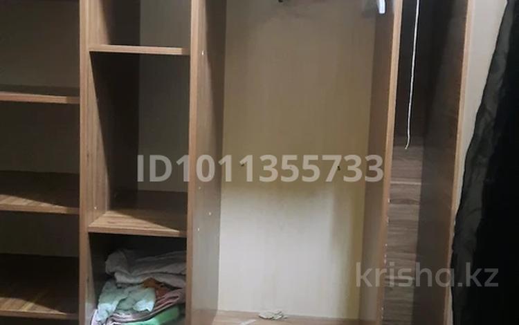 3-бөлмелі пәтер · 58 м², мкр №8 — Алтынсарина,, Сатпаевп, бағасы: 350 000 ₸ в Алматы, Ауэзовский р-н — фото 2