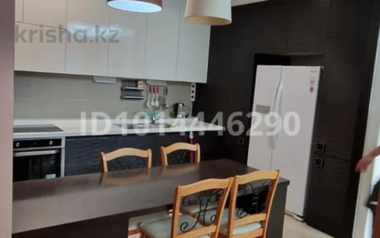 3-комнатная квартира · 90 м² · 24/25 этаж, Ахмет Байтурсынулы 1 за 500 000 ₸ в Астане, Сарайшык р-н — фото 2
