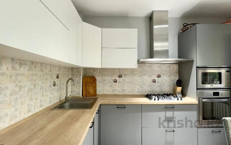 3-комнатная квартира · 75 м² · 3 этаж, мкр Аксай-2 75 за 58 млн ₸ в Алматы, Ауэзовский р-н — фото 8