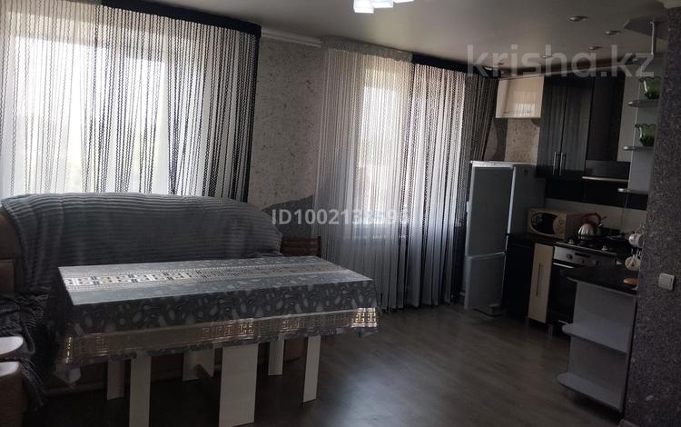 2-комнатная квартира · 70 м², Мерей 13 за 20 000 ₸ в Бурабае — фото 4