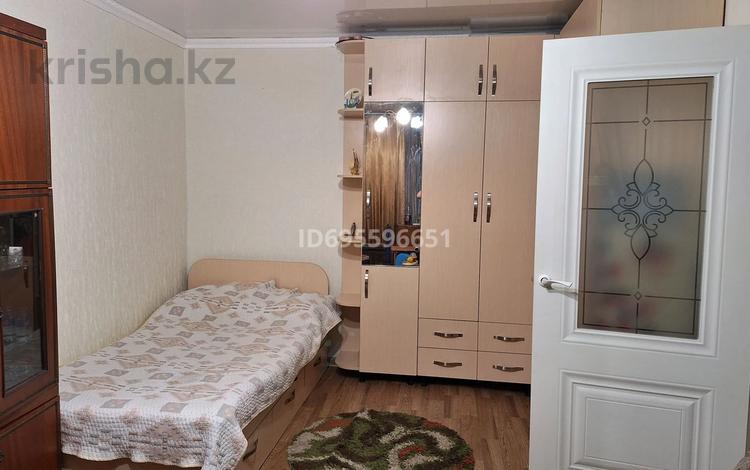 1-бөлмелі пәтер · 33 м² · 1/3 қабат, Алтай-1 ш/а. 15, бағасы: 180 000 ₸ в Алматы, Турксибский р-н — фото 2