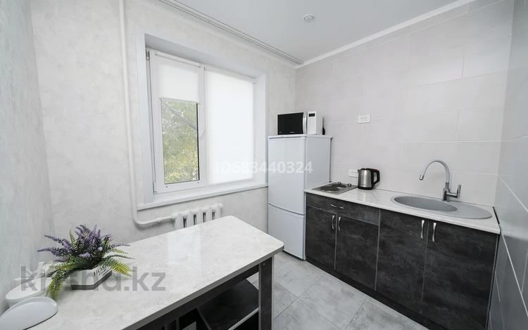 3-комнатная квартира · 50 м² · 2/5 этаж, Ак.Чокина 94 — 9 Школа за 25 000 ₸ в Павлодаре — фото 19