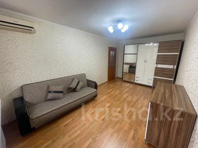 2-комнатная квартира, 45 м², 3/4 этаж, мкр №8 29 за 26 млн 〒 в Алматы, Ауэзовский р-н
