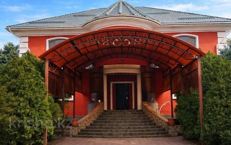 Отдельный дом · 6 комнат · 725 м² · 21.6 сот., Толе би 2А за 250 млн 〒 в  — фото 42