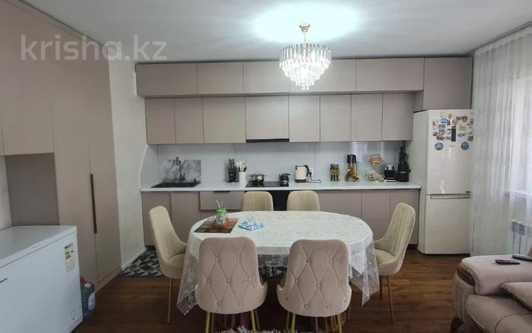 3-комнатная квартира · 70 м² · 5/9 этаж, мкр Акжар, жанша досмухамедова за 50 млн ₸ в Алматы, Наурызбайский р-н — фото 8