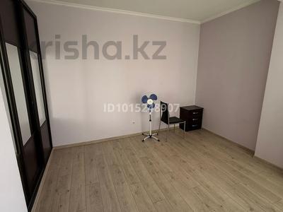 3-бөлмелі пәтер · 72 м² · 5/8 қабат, Айнабұлақ-2 ш/а. 32а, бағасы: 320 000 ₸ в Алматы, Жетысуский р-н