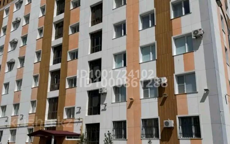 2-бөлмелі пәтер · 57 м² · 5/7 қабат, Есімхан 17/2 — Туркестан Арена, бағасы: 17 млн ₸ — фото 2