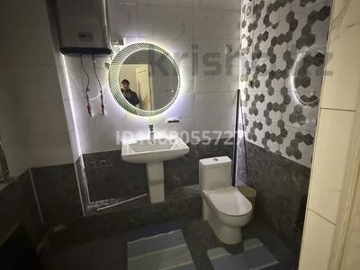 2-комнатная квартира · 122 м² · 8/9 этаж, Желтоксан 17Б — Байтурсынова Желтоксан за 350 000 〒 в Шымкенте, Аль-Фарабийский р-н