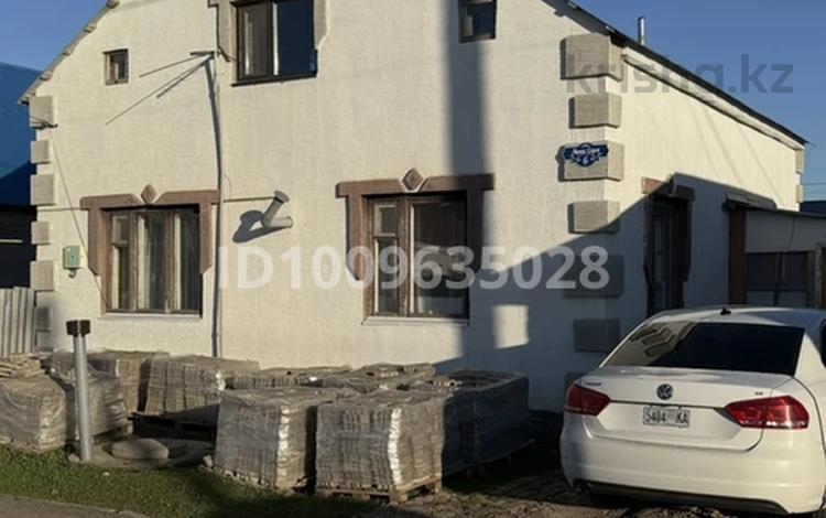 Отдельный дом · 4 комнаты · 160 м² · 4.8 сот., мкр. Зачаганск пгт, Акын сара 6 — Мкр.Сарытау за 23 млн ₸ в Уральске — фото 2