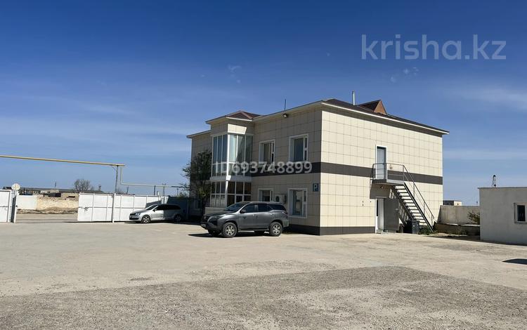 Свободное назначение, офисы, склады · 3900 м² за 3 млн ₸ в Актау, 32В мкр — фото 2