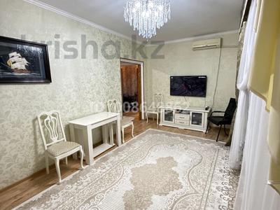 3-бөлмелі пәтер · 77 м² · 4/5 қабат, Бухарбай батыр 58 — Муратбаева бухарбай батыра, бағасы: 25 млн ₸ в 
