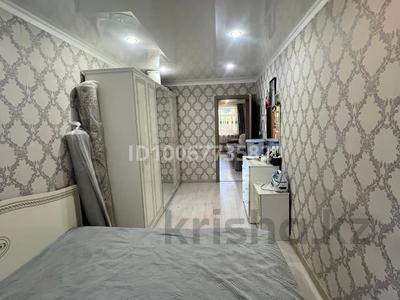 2-комнатная квартира · 45 м² · 2/5 этаж, Майкудук, 14й микрорайон 7 за 11 млн 〒 в Караганде, Алихана Бокейханова р-н