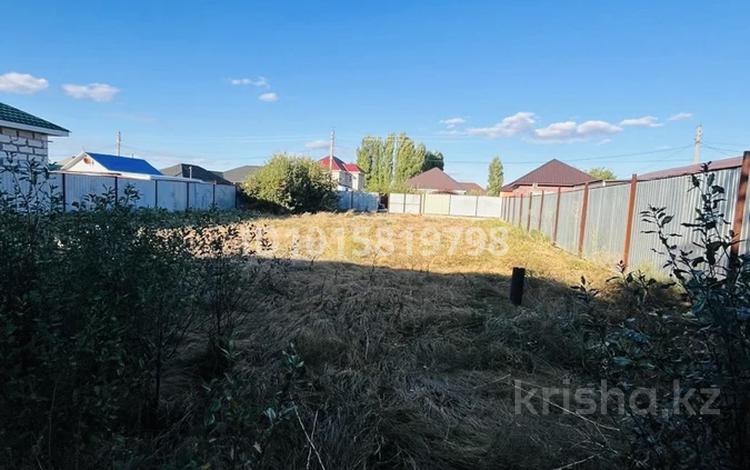 Участок · 8 соток, Ск рассвет 35 — За кольцом 12 мкр , по Богословской трассе. напротив мал базара и авторынка за 9.9 млн ₸ в Актобе — фото 2