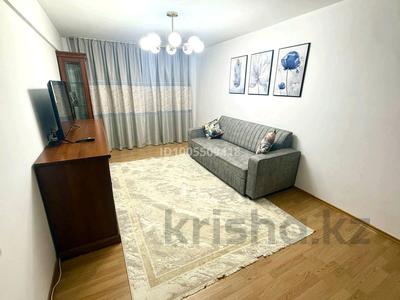 3-комнатная квартира · 60 м² · 2/5 этаж, Желтоксан 20 — Центральная площадь, жайна за 15 000 〒 в 