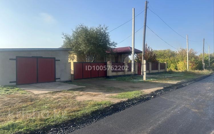 Отдельный дом · 4 комнаты · 136 м² · 25 сот., Eciл 41/А за 25 млн 〒 в Волгодоновке — фото 2