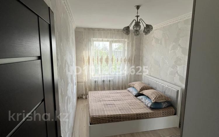 2-комнатная квартира · 58 м² · 5/5 этаж, 8-й микрорайон 4 за 160 000 ₸ в Шымкенте, Туран р-н — фото 2