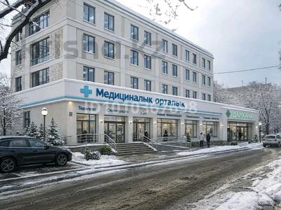 Медорталықтар мен дәріханалар · 2100 м², бағасы: 15.7 млн ₸ в Алматы, Жетысуский р-н